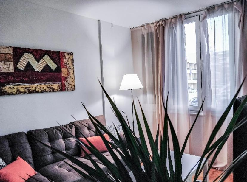 Lovely 2 Bedroom Apartment Near Las Vistas Beach Adults Only! Playa de las Americas  Ngoại thất bức ảnh